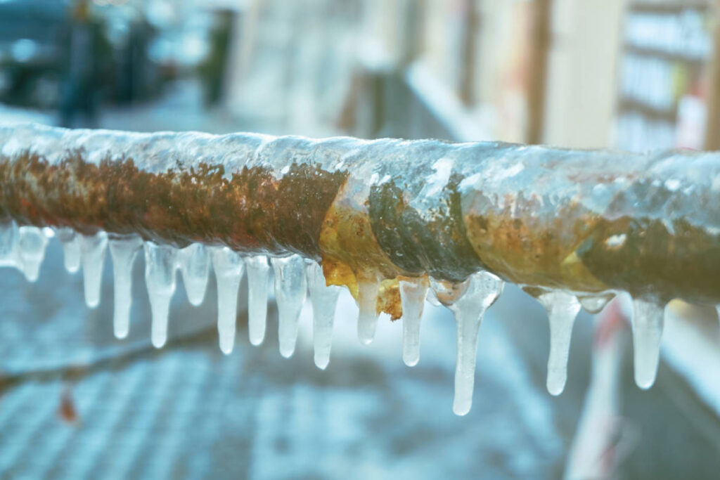 Image of frozen pipes.