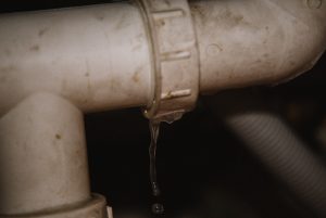 Read more about the article Repairing leaky pipes